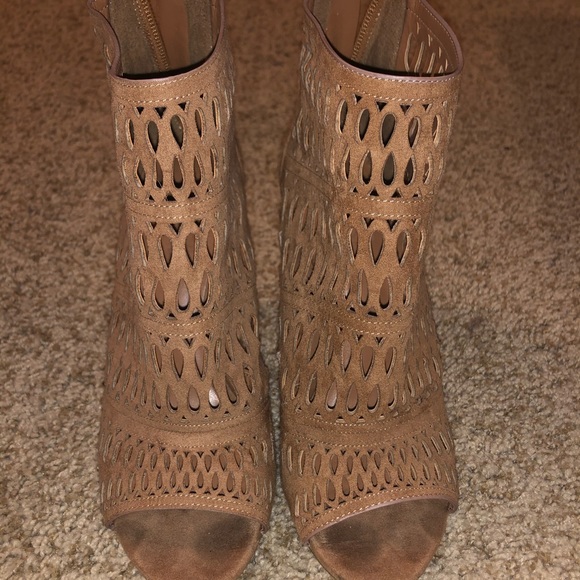 Brown Aldo heels - Picture 2 of 5